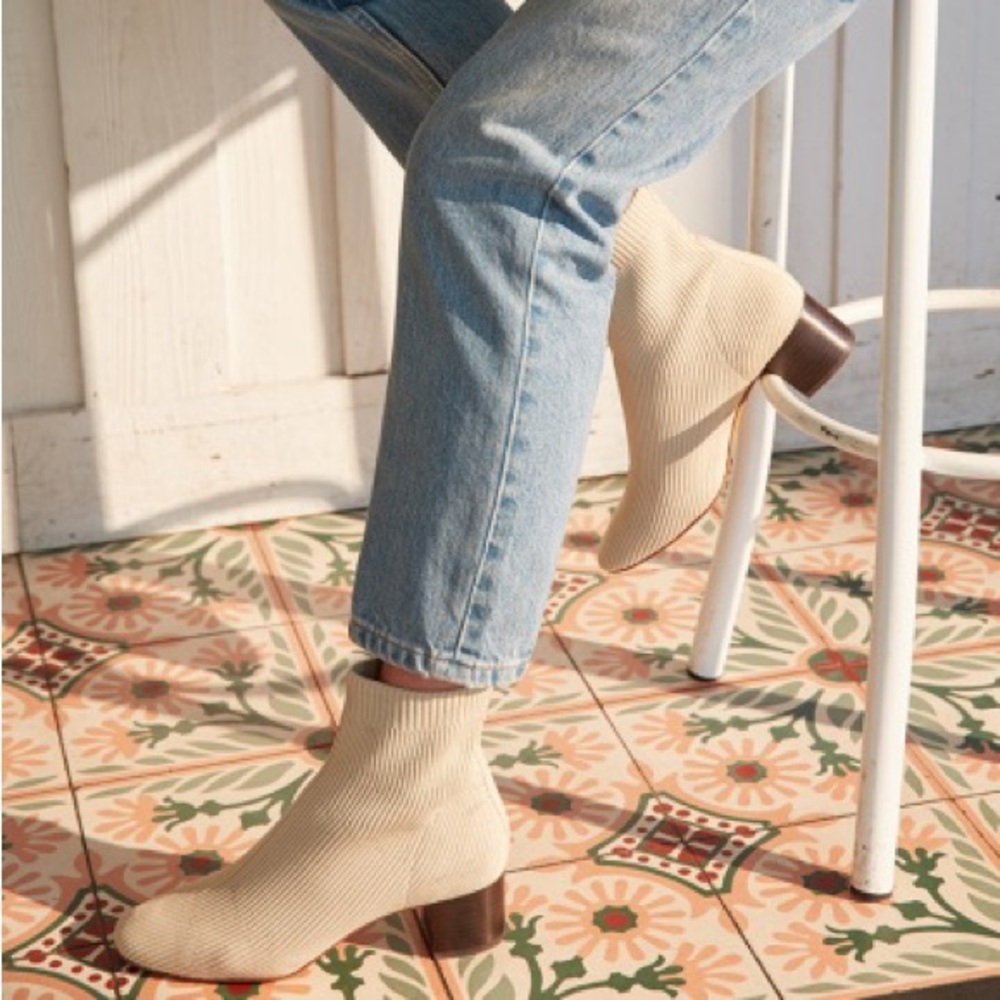 New! Everlane The Wool Blend Pull On Glove Boot Oatmeal Size 9.5
